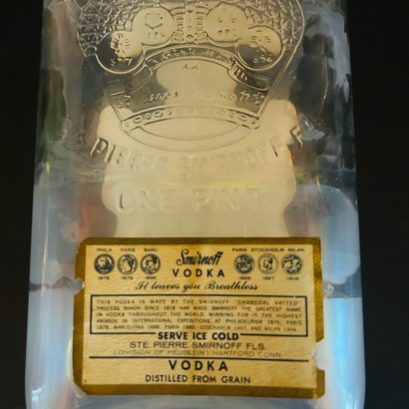 Vintage/Retro Smirnoff Vodka Bottle - Empty - Picture 4 of 7